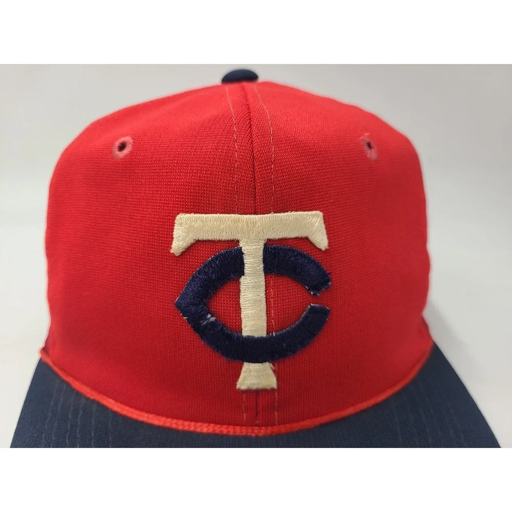 Vintage‎ Minnesota Twins Twins Enterprise Mesh Trucker Snapback Hat Cap MLB Red